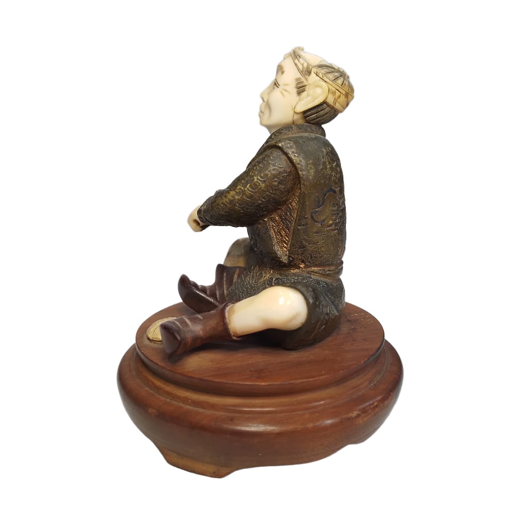 FIGURA ORIENTAL DE BRONCE Y MATERIAL NOBLE - Imagen 7