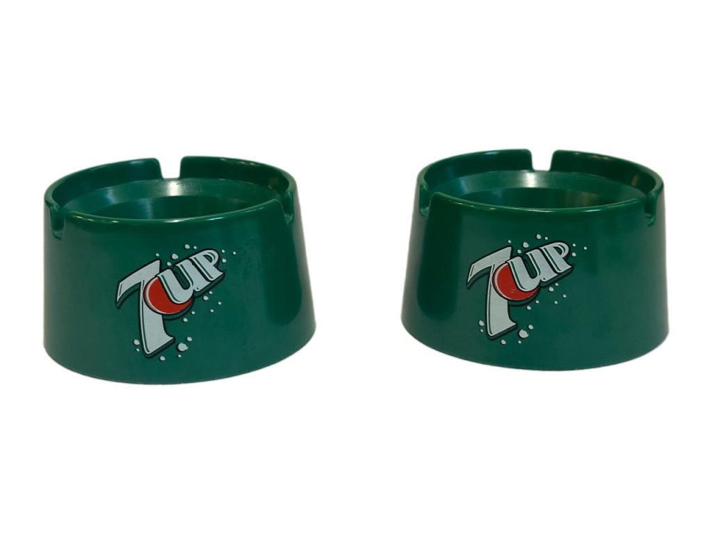 Set de 2 ceniceros vintages Seven Up (7UP)