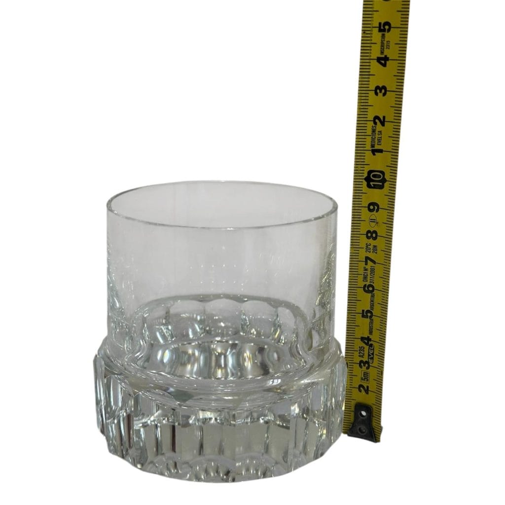 Par de vasos de whisky de vidrio tallado con diseños diferentes - Imagen 7