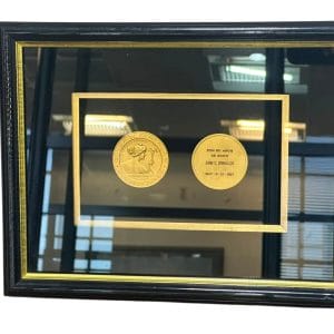 CUADRO DE RECONOCIMIENTO CON MEDALLA CONMEMORATIVA – BOLSA DE CEREALES DE BUENOS AIRES