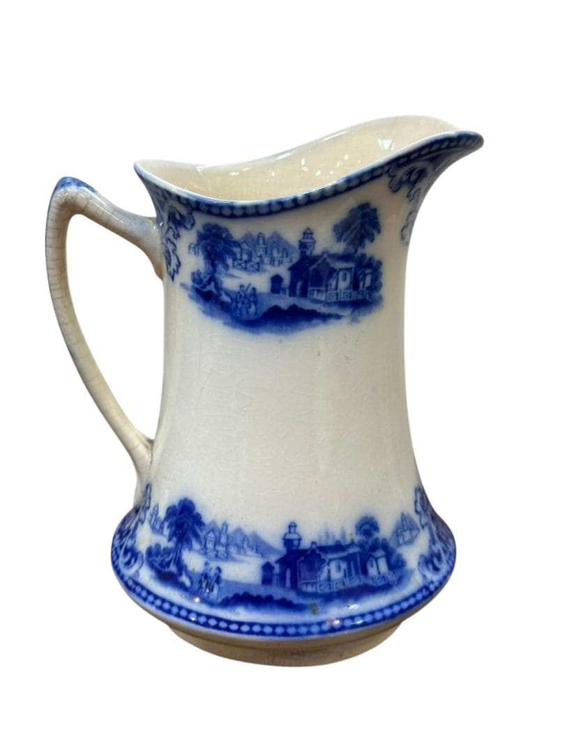 Jarra de porcelana / loza con estilizado diseño britanico