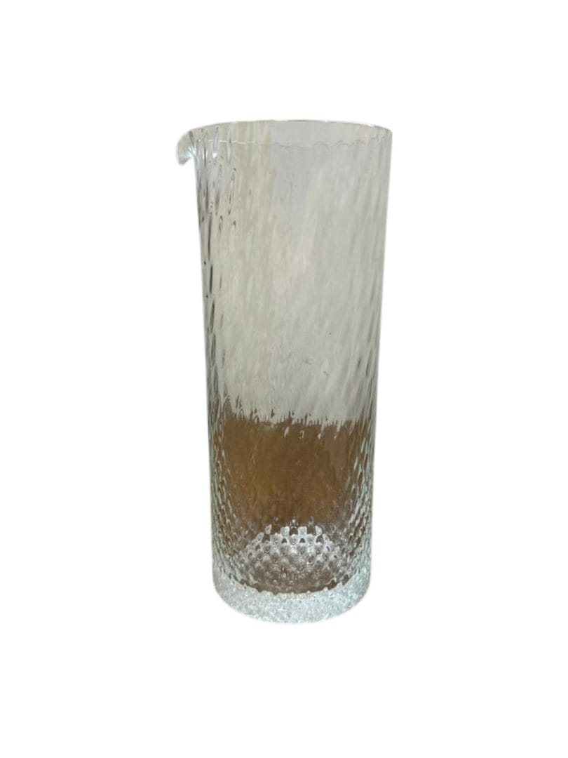 Jarra de vidrio labrado con textura en relieve