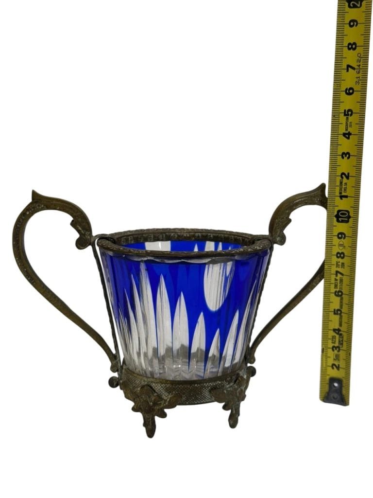 Recipiente de cristal con montura de bronce - Imagen 10