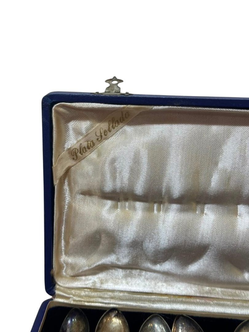 SET DE 12 CUCHARITAS DE POSTRE EN PLATA SELLADA (800) – CON ESTUCHE RIGIDO "DOMUS" - Imagen 3
