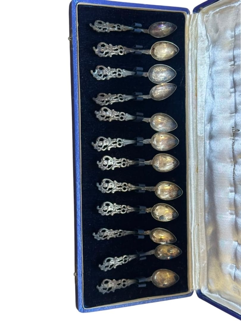 SET DE 12 CUCHARITAS DE POSTRE EN PLATA SELLADA (800) – CON ESTUCHE RIGIDO "DOMUS" - Imagen 4