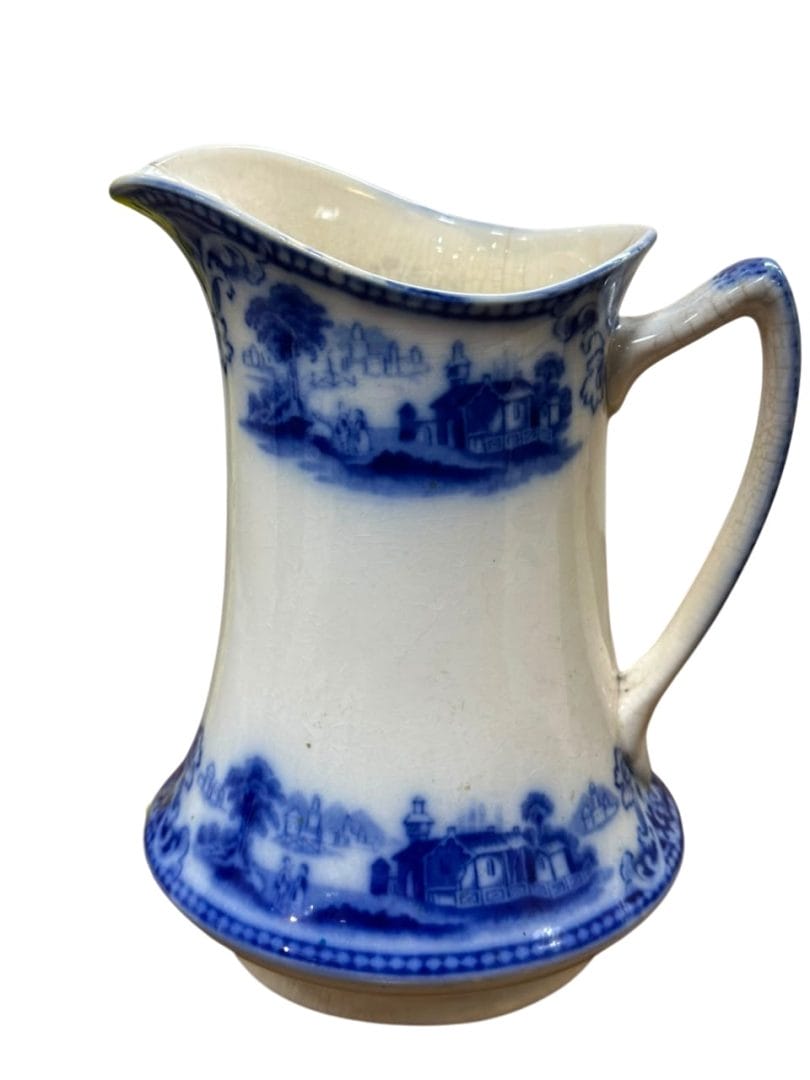 Jarra de porcelana / loza con estilizado diseño britanico - Imagen 8