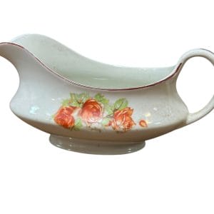 Salsera de loza Inglesa con rosas y filete bordo J&G Meakin