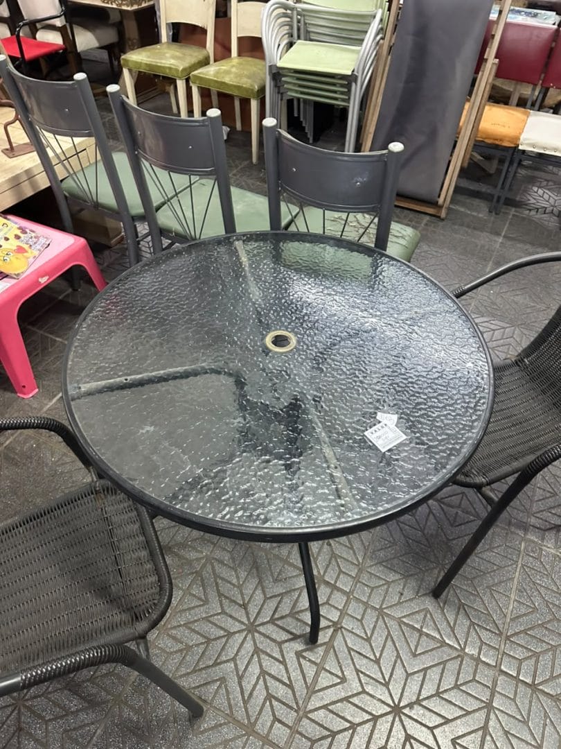 Juego de jardin / exterior mesa de vidrio templado y sillas simil rattan - Imagen 5