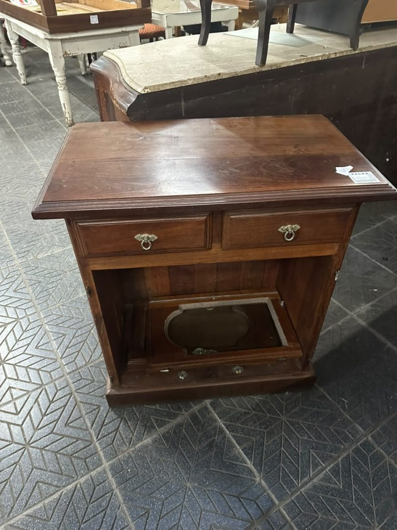 Mueble de guardado / mesita auxiliar en madera maciza - Imagen 2