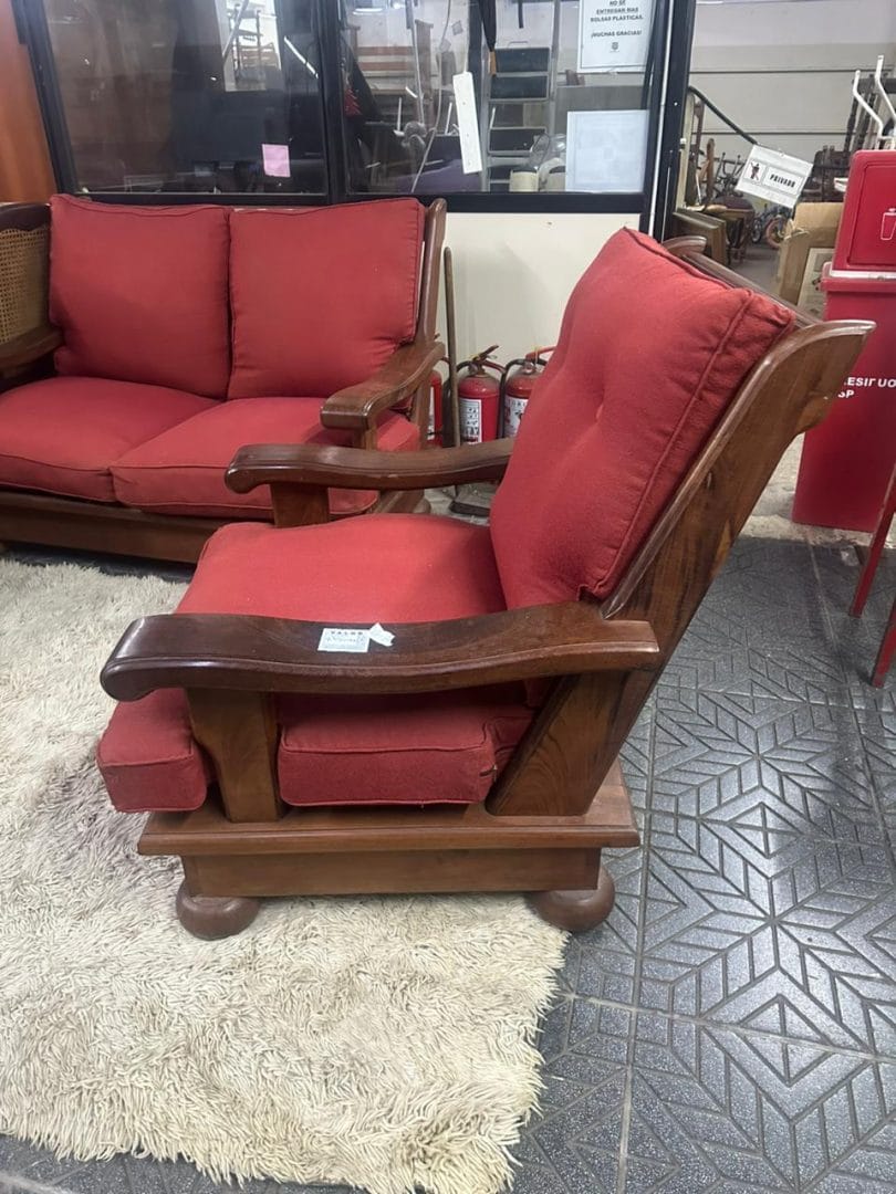 Juego de living en madera maciza de algarrobo con almohadones - Imagen 2