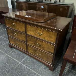 Mueble cajonera con base giratoria para tv