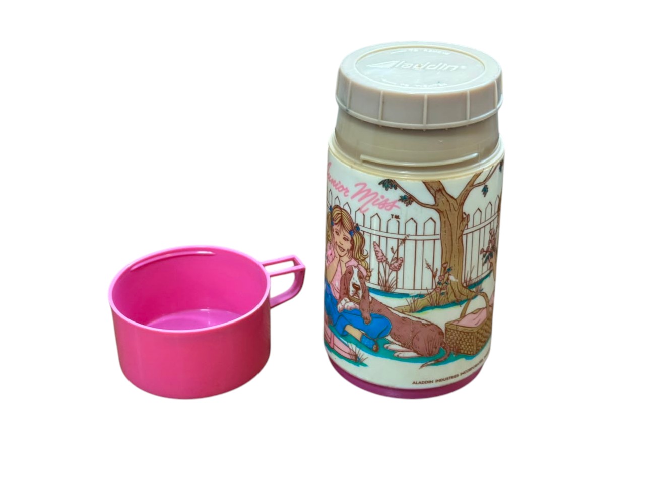 SET DE LONCHERA DE METAL Y TERMO VINTAGE "JUNIOR MISS" – ALADDIN (MADE IN USA) - Imagen 12