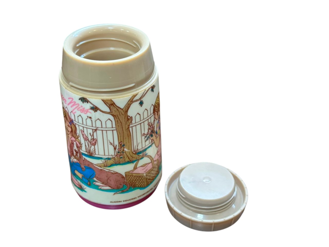 SET DE LONCHERA DE METAL Y TERMO VINTAGE "JUNIOR MISS" – ALADDIN (MADE IN USA) - Imagen 14