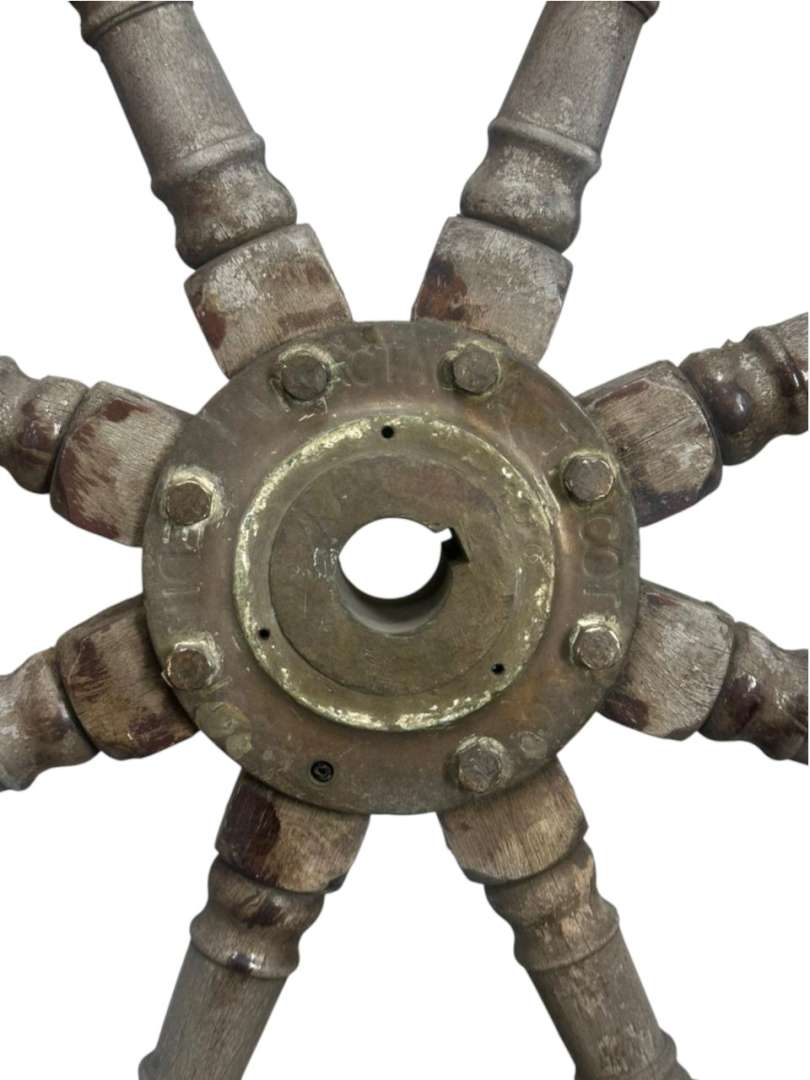 TIMÓN DE BARCO ANTIGUO DE MADERA Y HIERRO – PIEZA NAÚTICA MACIZA - Imagen 2