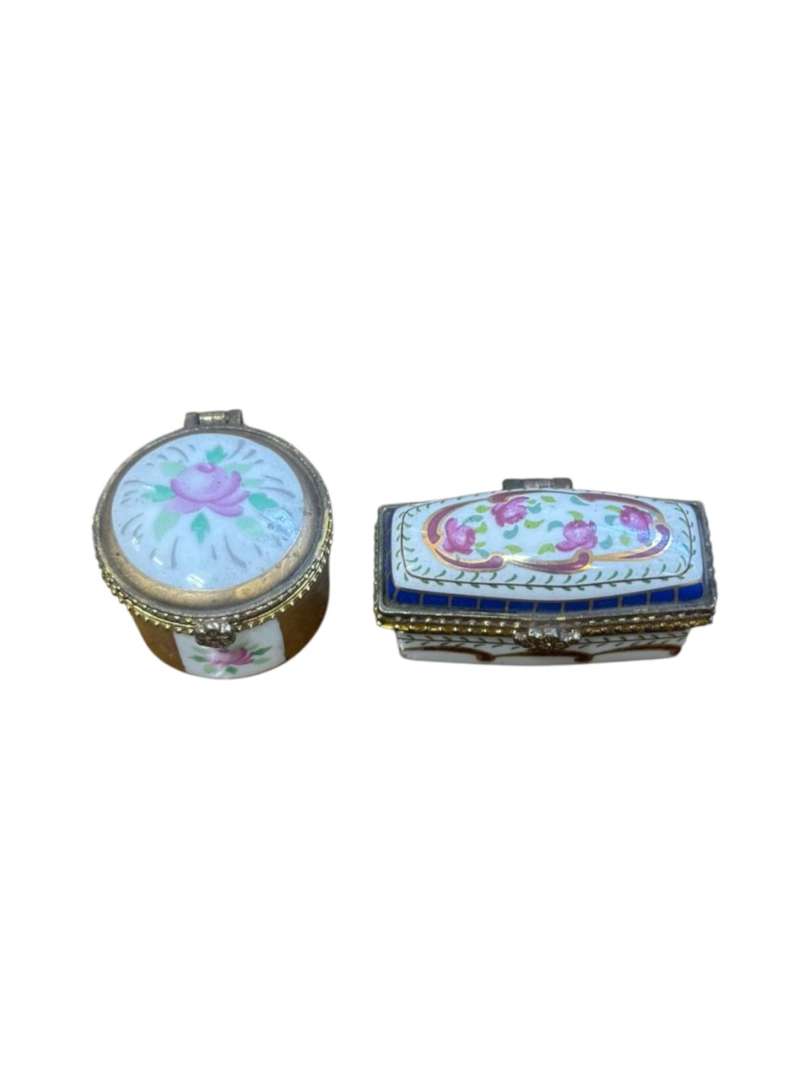SET DE FIGURAS Y COFRECITOS DE PORCELANA DE COLECCIÓN – MONTI FIERO Y OTROS (4 PIEZAS) - Imagen 6