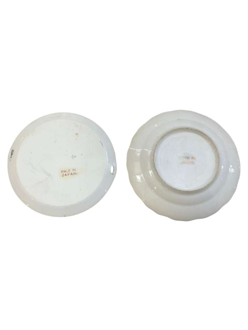 SET DE FIGURA DE PORCELANA Y OBJETOS DE COLECCIÓN DE ORIGEN JAPONÉS (4 PIEZAS) - Imagen 7