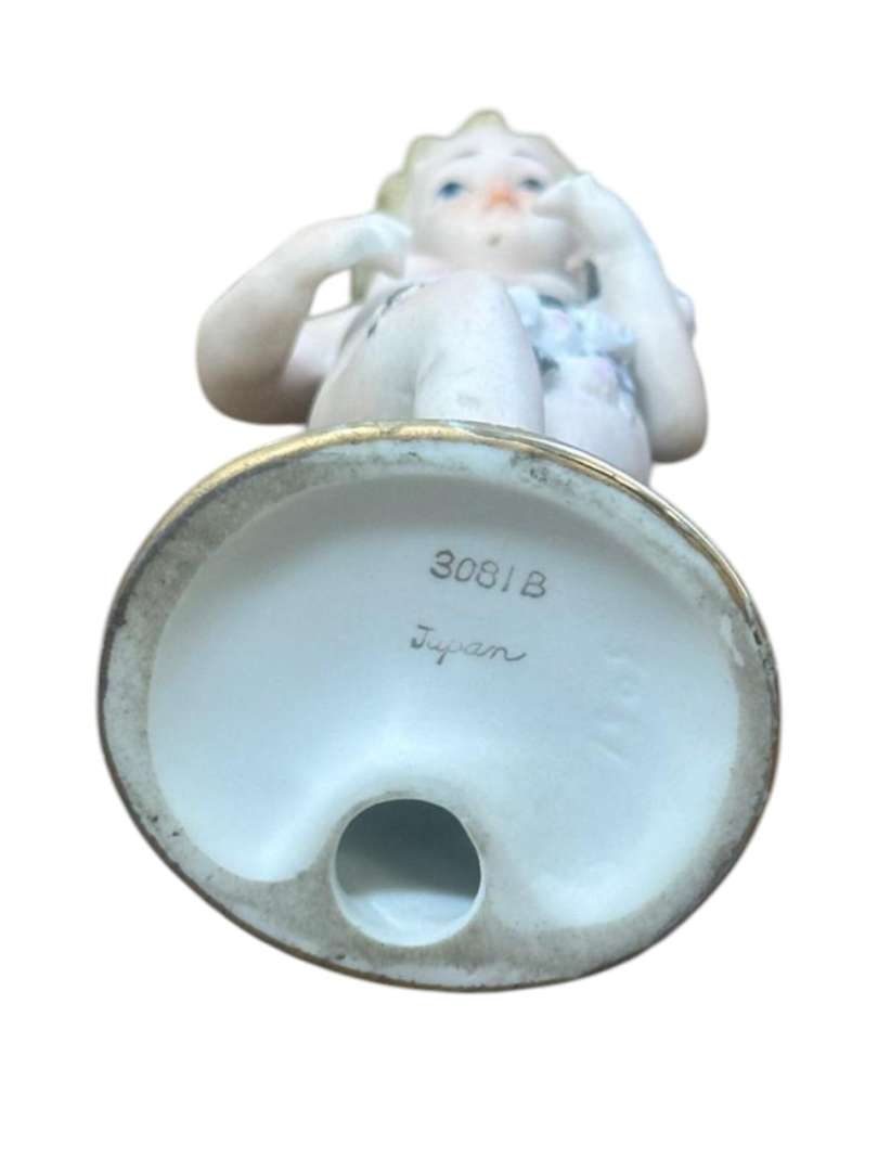 SET DE FIGURA DE PORCELANA Y OBJETOS DE COLECCIÓN DE ORIGEN JAPONÉS (4 PIEZAS) - Imagen 14