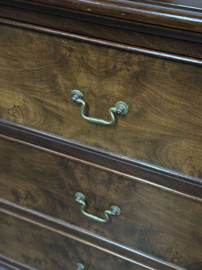 Mueble cajonera con base giratoria para tv - Imagen 6
