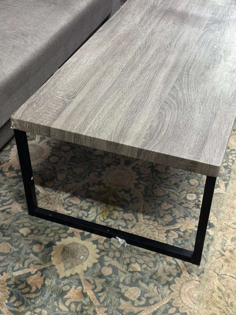 Mesa ratona industrial de melamina y metal - Imagen 4