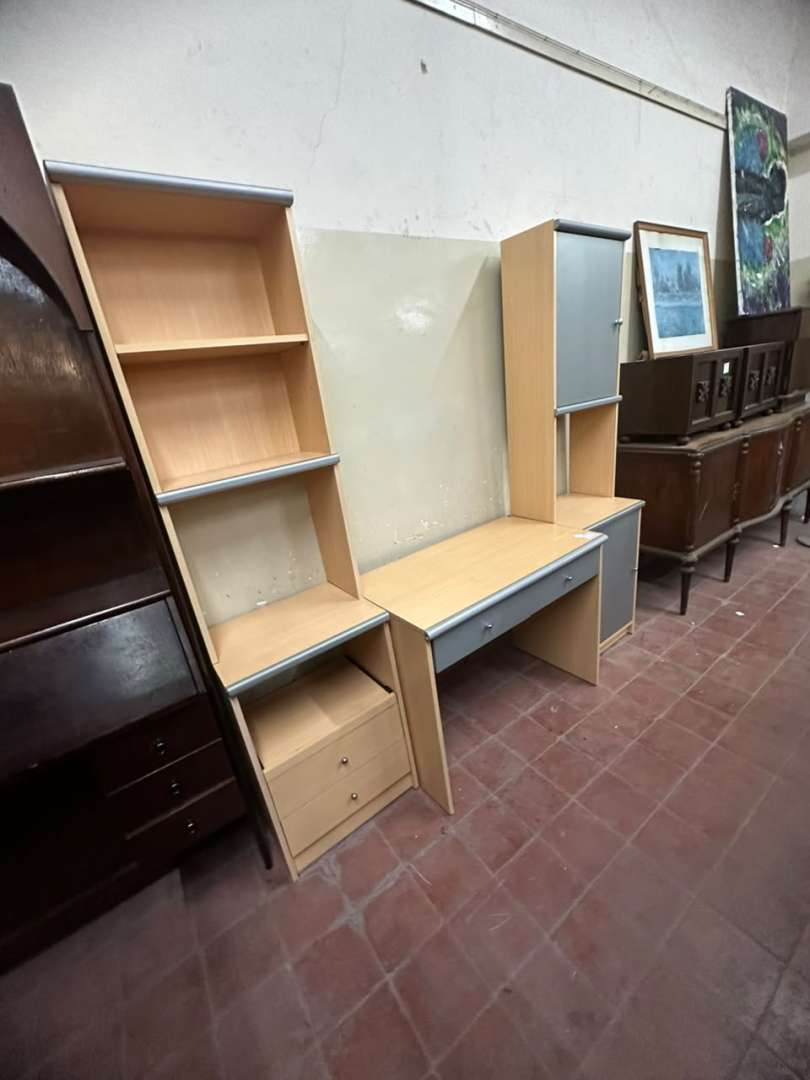 Juego de escritorio con dos torres biblioteca en melamina - Imagen 4