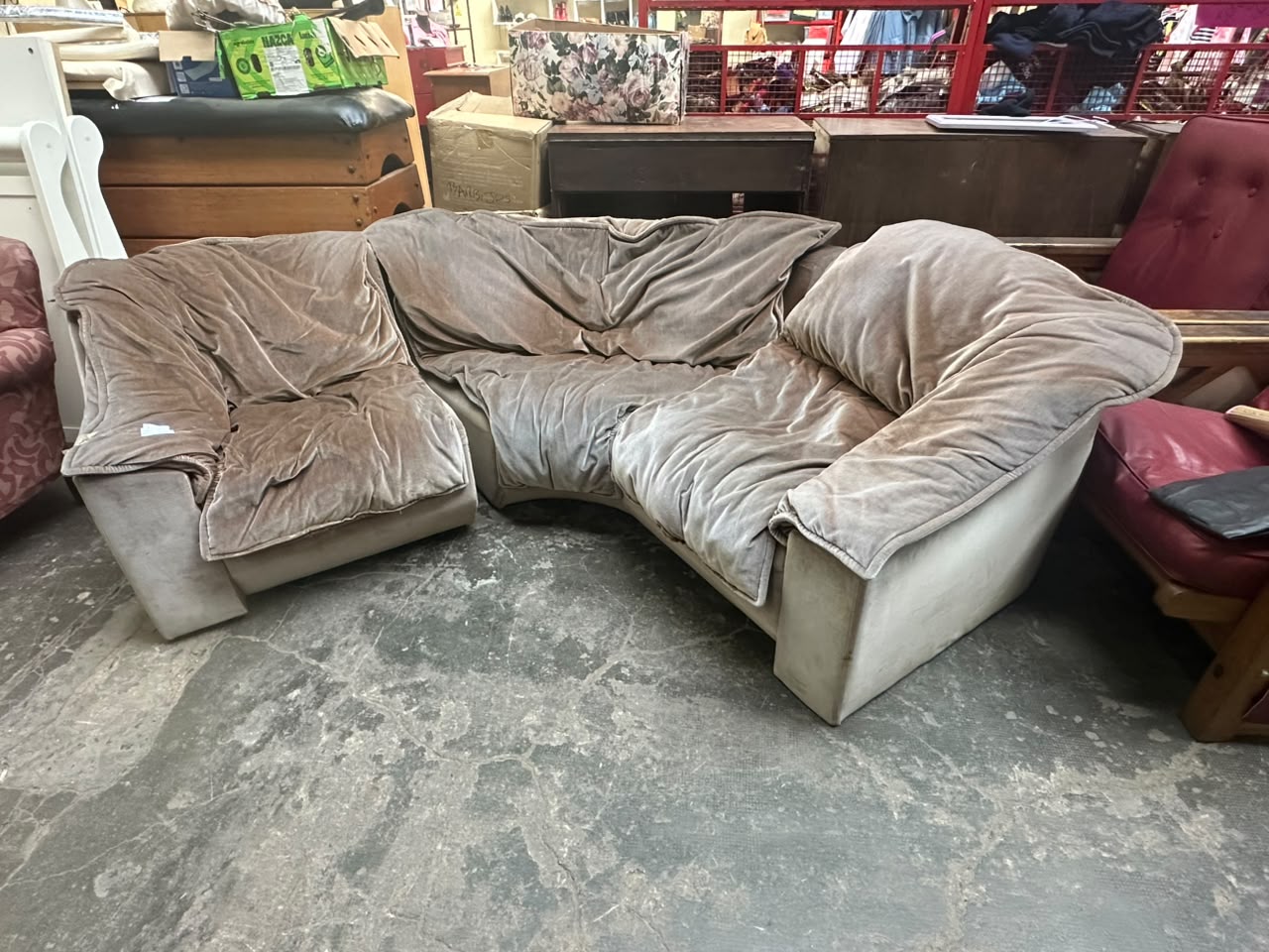 Sillón modular curvo de 3 cuerpos