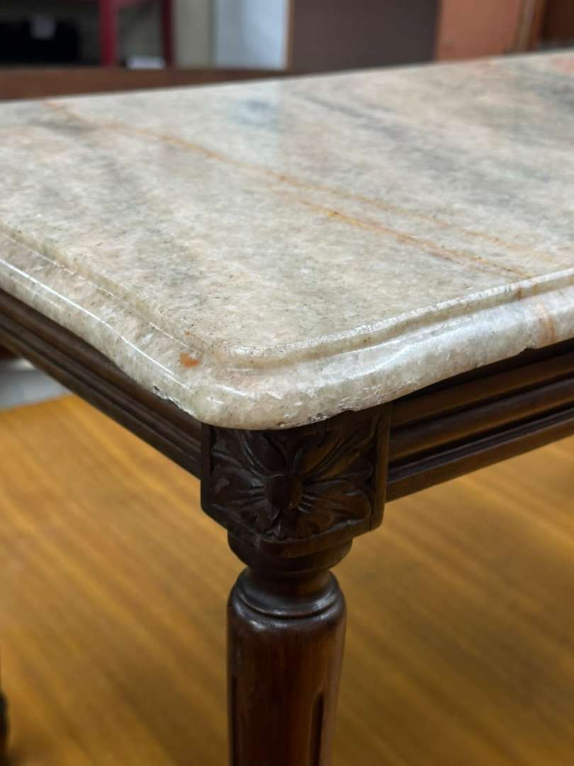 Mesita ratona de madera con tapa de marmol / piedra - Imagen 7