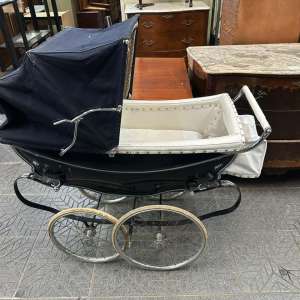 Cochecito de bebe y cuna vintage “Silver Cross” Made in England