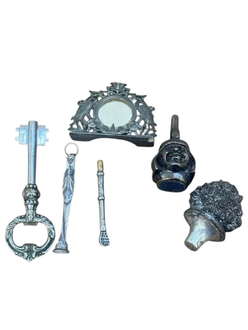 SET DE OBJETOS METÁLICOS VINTAGE / DE COLECCIÓN