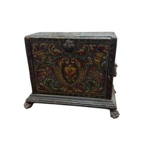 ANTIGUO CIGARRERO DE MESA EN MADERA Y CUERO TRABAJADO