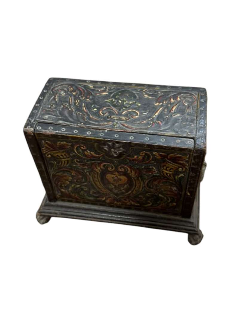 ANTIGUO CIGARRERO DE MESA EN MADERA Y CUERO TRABAJADO - Imagen 2