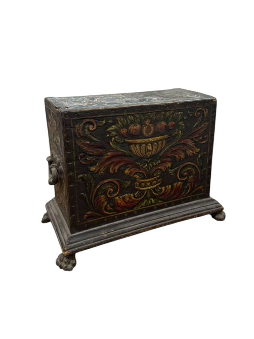 ANTIGUO CIGARRERO DE MESA EN MADERA Y CUERO TRABAJADO - Imagen 4