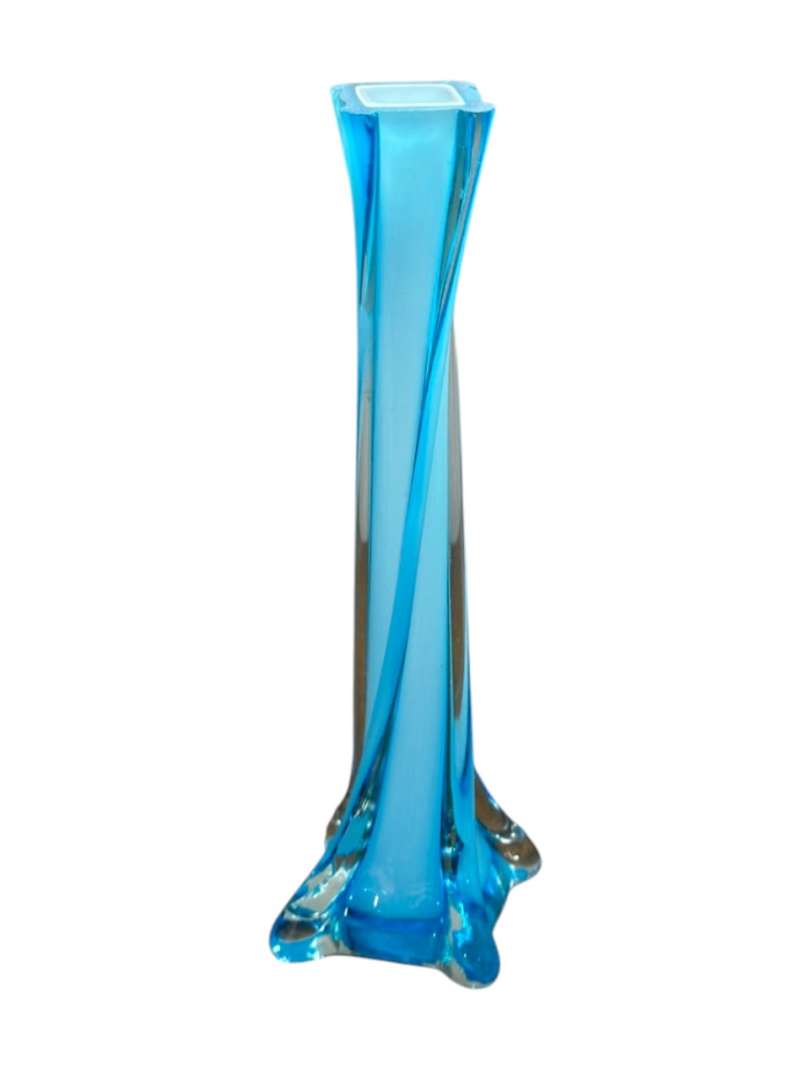 Florero vintage de vidrio soplado y torsionado azul celeste - Imagen 2