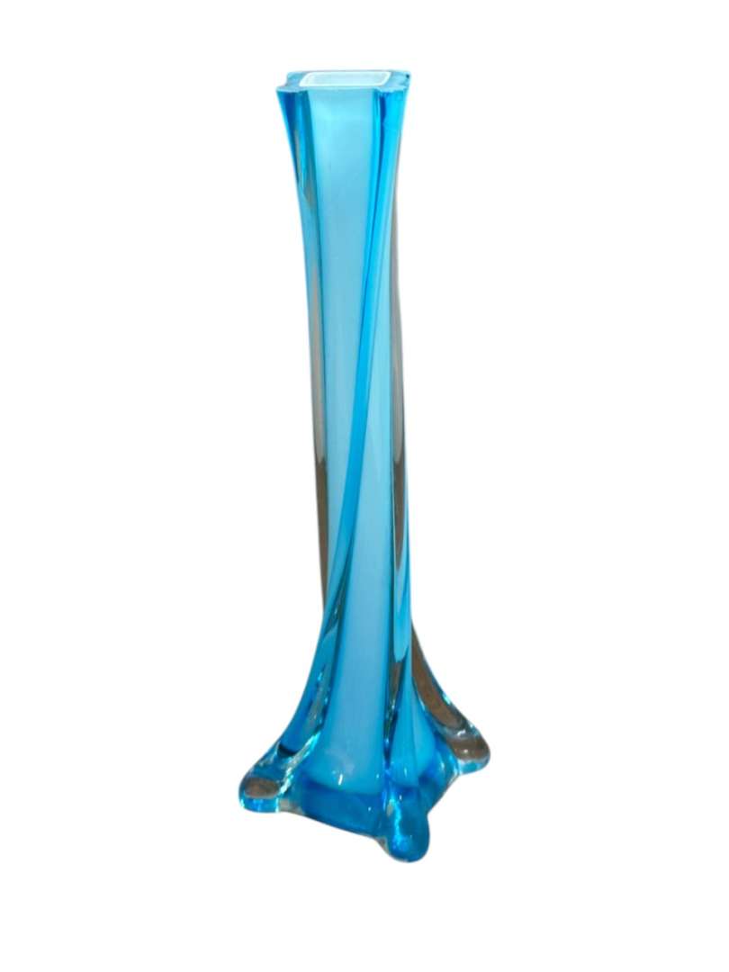 Florero vintage de vidrio soplado y torsionado azul celeste - Imagen 3