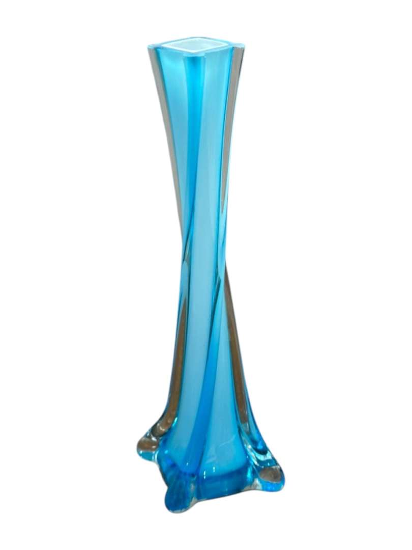 Florero vintage de vidrio soplado y torsionado azul celeste - Imagen 7