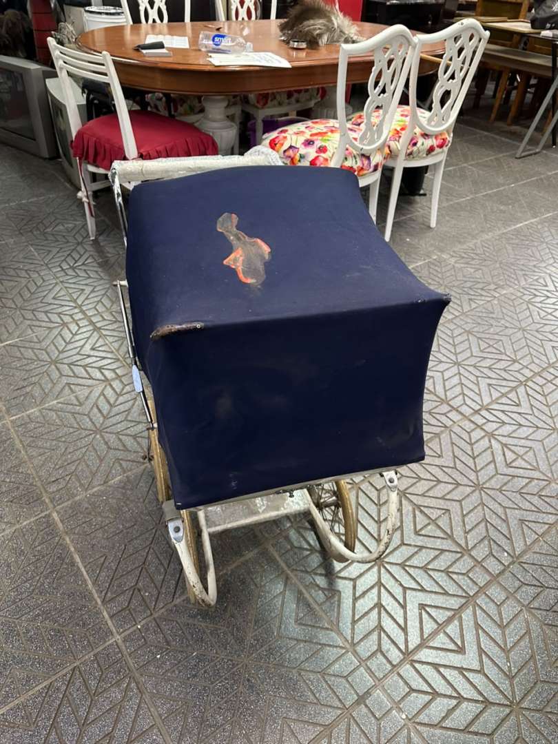 Cochecito de bebe y cuna vintage “Silver Cross” - Imagen 4