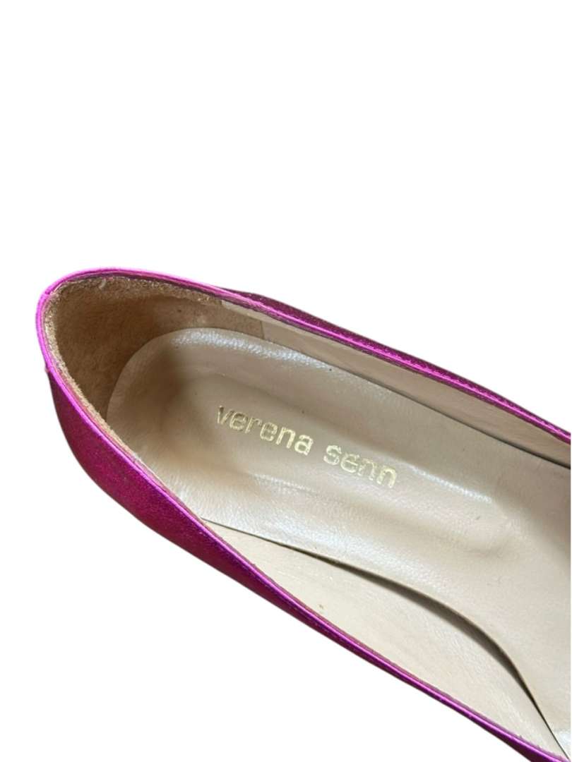 Zapatos stiletto metalizados “Verena Senn” en tono fucsia - Imagen 11
