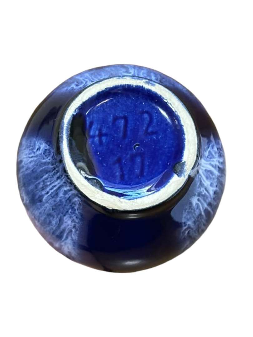 Florero pequeño de cerámica esmaltada en azul cobalto chorreado - Imagen 6